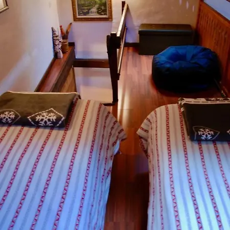 Maisonette Hébergement de vacances Nus